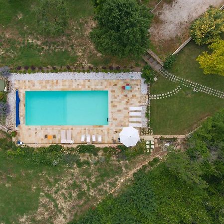 Agriturismo La Barca Nel Bosco Rosciano  Екстер'єр фото