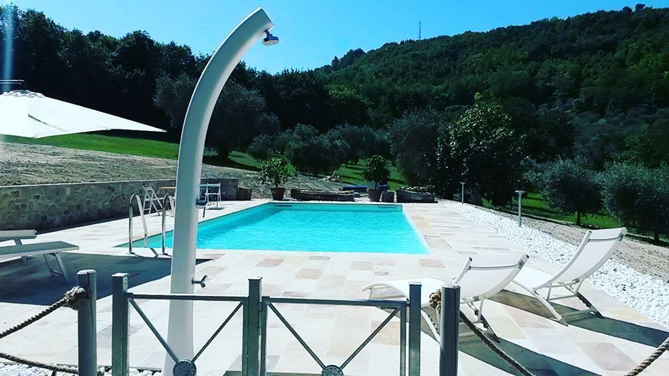 Agriturismo La Barca Nel Bosco Rosciano  Екстер'єр фото