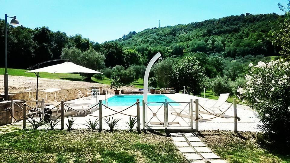 Agriturismo La Barca Nel Bosco Rosciano  Екстер'єр фото