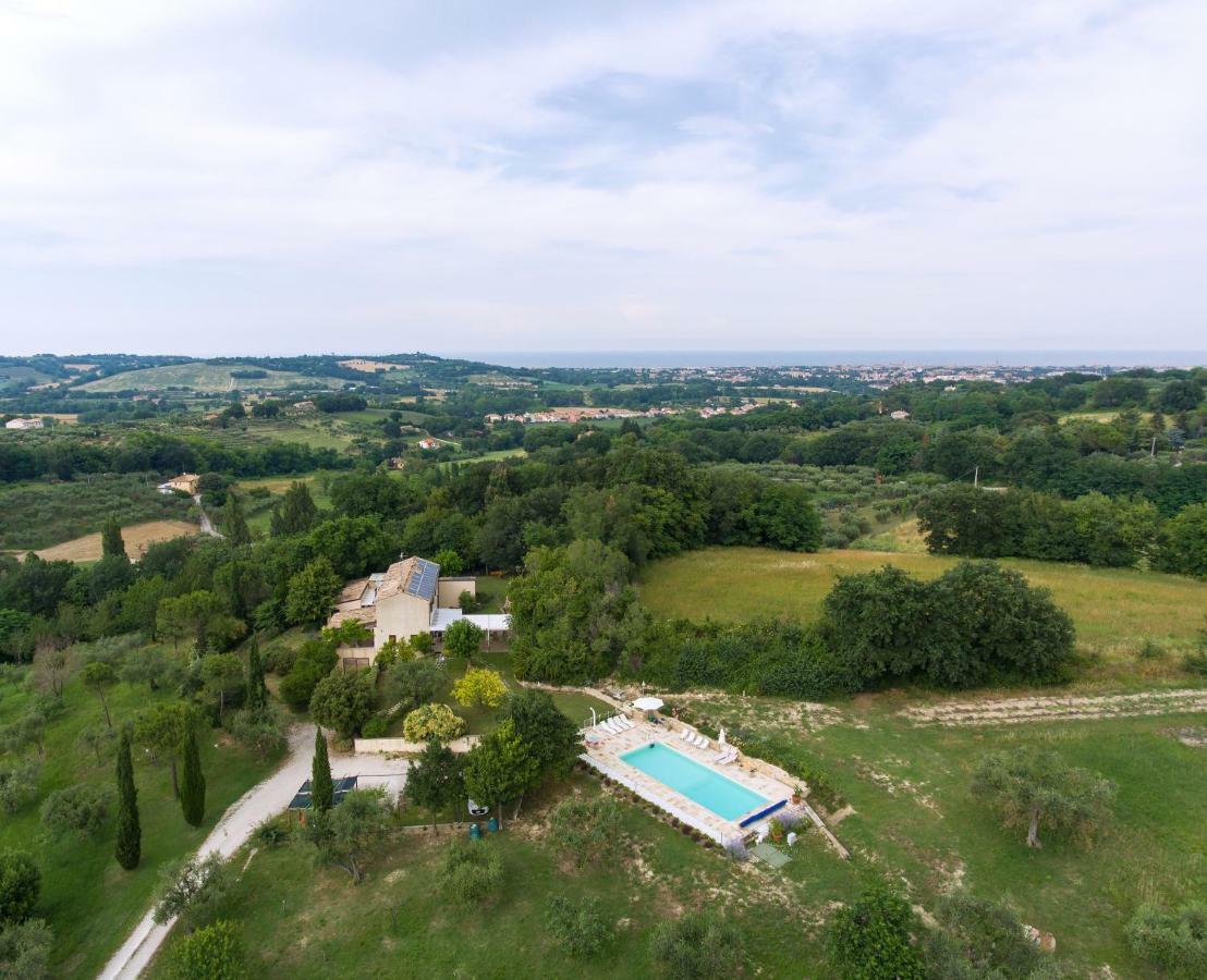 Agriturismo La Barca Nel Bosco Rosciano  Екстер'єр фото